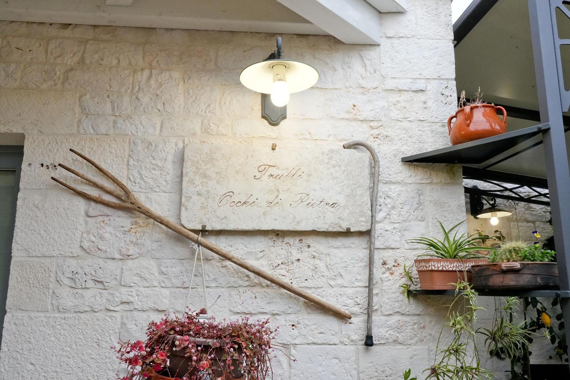 Trulli Occhi Di Pietra Lägenhet Alberobello Exteriör bild