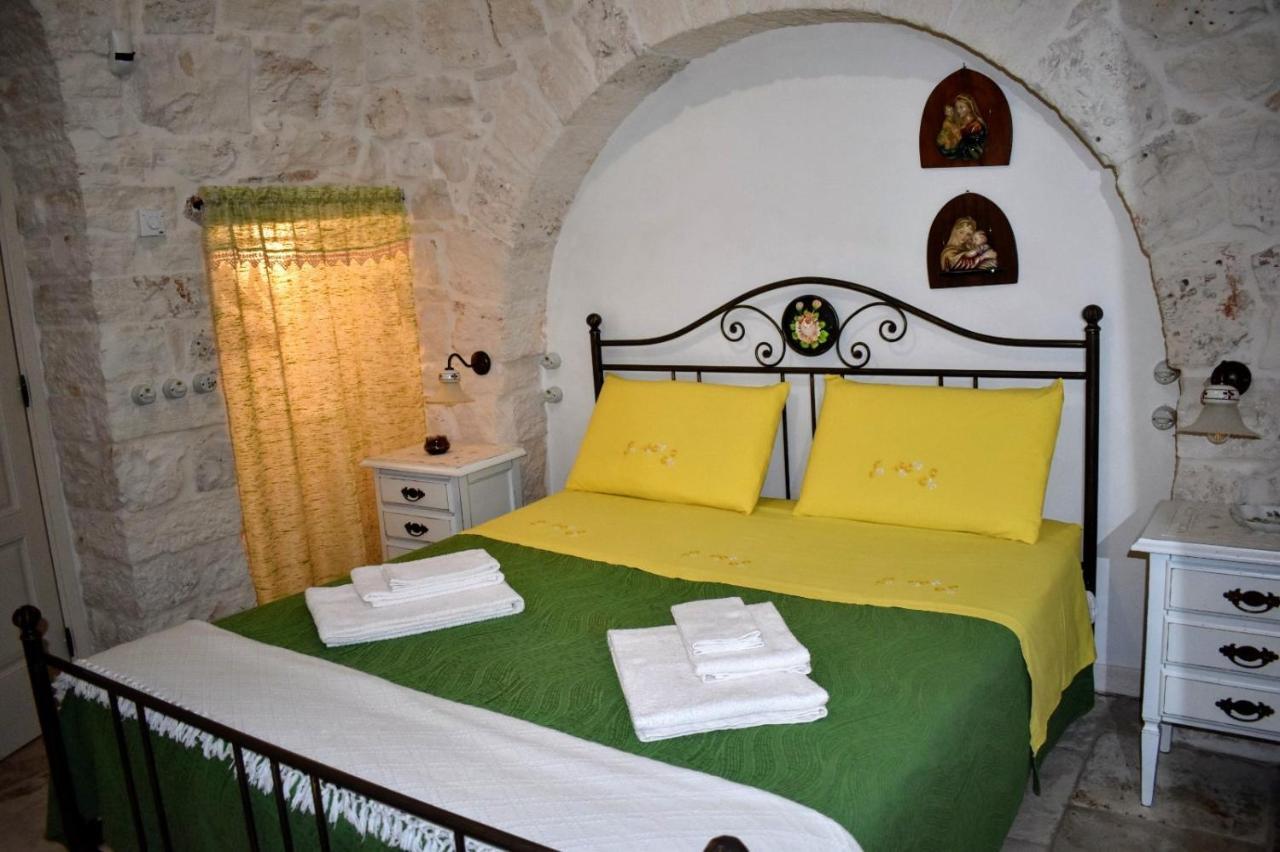 Trulli Occhi Di Pietra Lägenhet Alberobello Exteriör bild