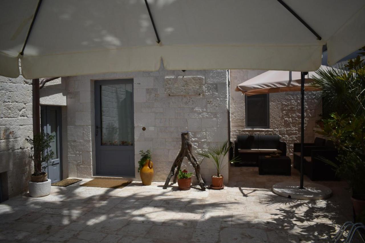 Trulli Occhi Di Pietra Lägenhet Alberobello Exteriör bild
